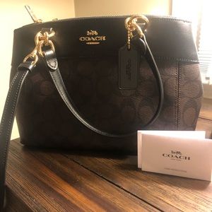 ‼️COACH PURSE‼️ NEVER BEEN USED👜 TAGS still on